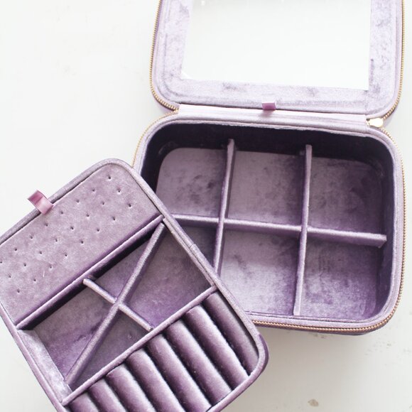 Anthropologie Arlet Flocked Velvet Jewelry Box in Lavender - Picture 6 of 7
